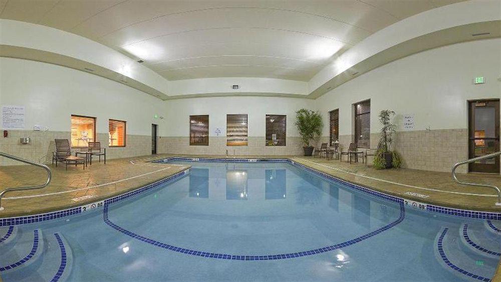 Holiday Inn Express & Suites Malone By Ihg מראה חיצוני תמונה
