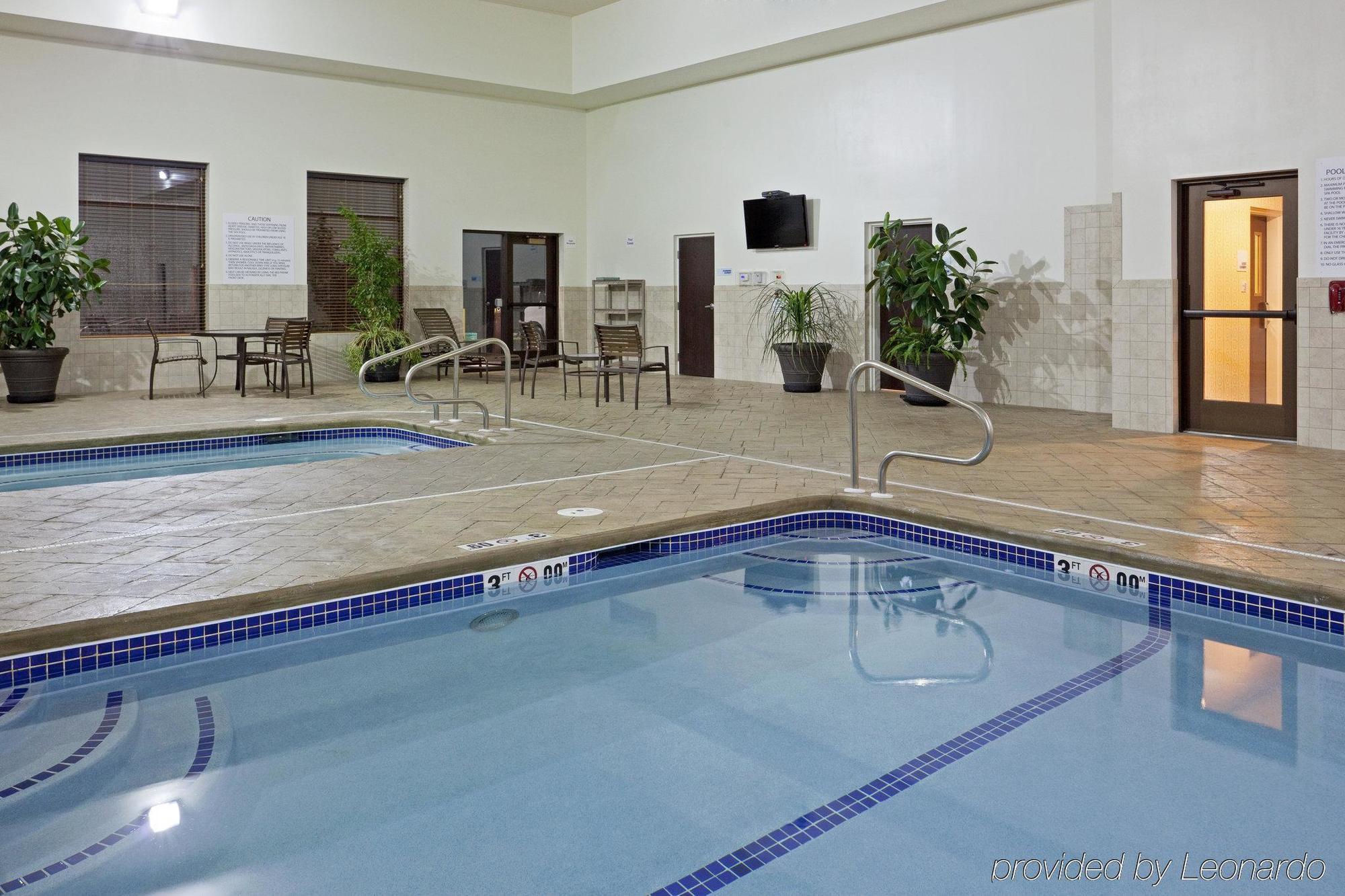 Holiday Inn Express & Suites Malone By Ihg מתקנים תמונה